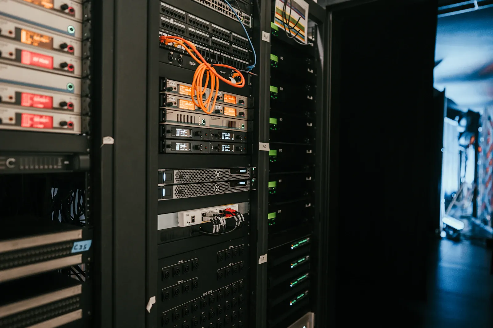 Serverschrank im Rechenzentrum – Disaster Recovery für den Mittelstand